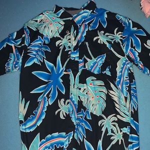 Vans Hawaiian button up casual t shirt